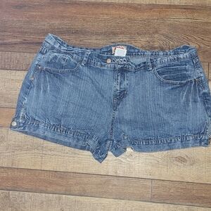 Nobo no boundaries  size 19